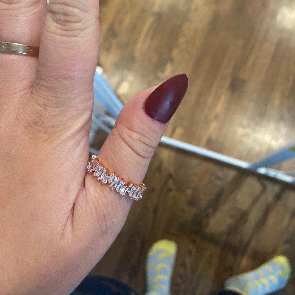 Fashion ring